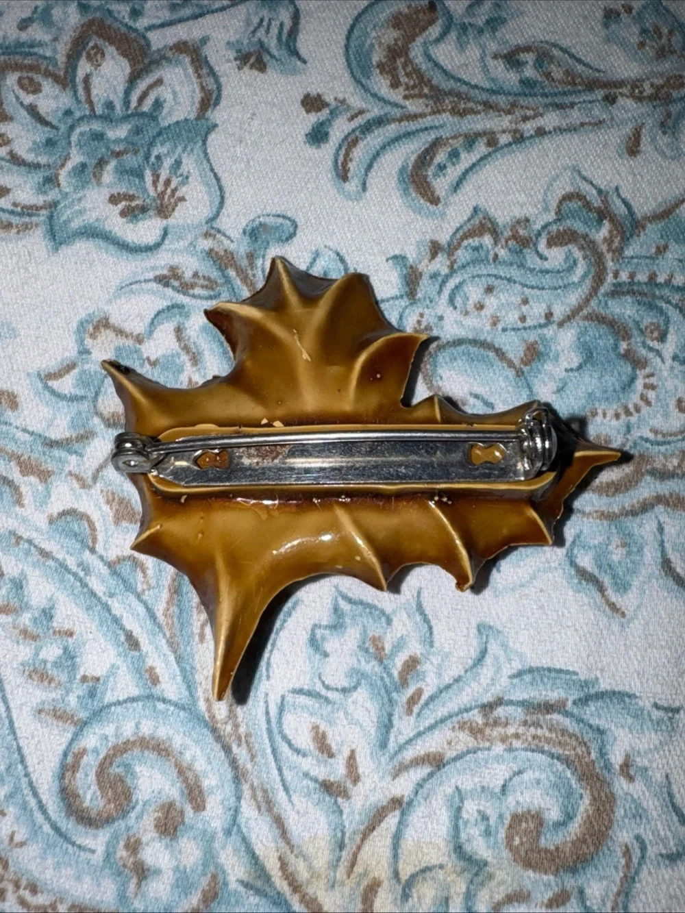 Festive Holly Leaf Ornament Pin in Tan and Red